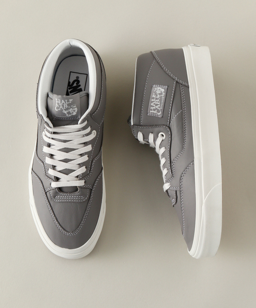 VANS(バンズ)の「【VANS / バンズ】HALF CAB 33 DX(スニーカー・メンズ・ホワイト/グレー・90/100/80/85/95)」の1枚目の写真