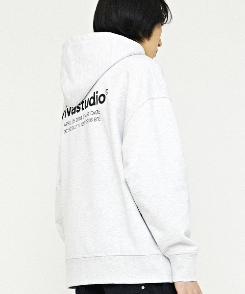 VIVASTUDIO(ビバスタジオ)の「LOCATION HOODIE(パーカー・メンズ・グリーン/ブラック/ライトグレー・X-LARGE/SMALL/MEDIUM/LARGE)」の2枚目の写真