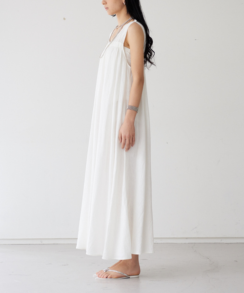 Rouge vif（ルージュヴィフ）の「リネン製品染ノースリワンピース（ワンピース・レディース・ホワイト/ブラック/グリーン・フリー）」の9枚目の写真