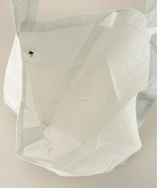 417 EDIFICE(フォーワンセブンエディフィス)の「【VOIRY STORE / ヴォイリーストア】POLYBRAID SQUARE BAG(ショルダーバッグ・メンズ・ホワイト・FREE)」の5枚目の写真