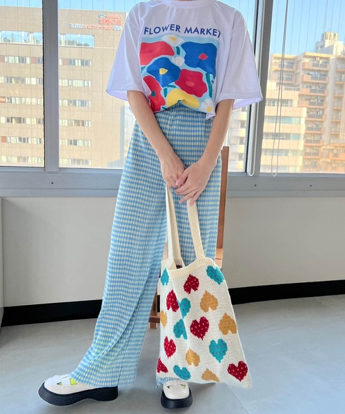 lala Born(ララボーン)の「フラワーアートTシャツ(Tシャツ/カットソー・レディース・ホワイト/ブラック/イエロー・FREE)」の14枚目の写真
