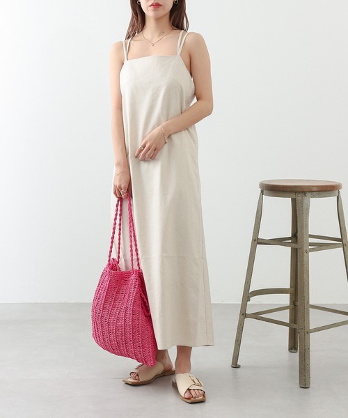 COLONY 2139（コロニートゥーワンスリーナイン）の「ZOZO限定 / リネンライクキャミワンピース（ワンピース・レディース・ブラック/アイボリー・FREE）」の3枚目の写真