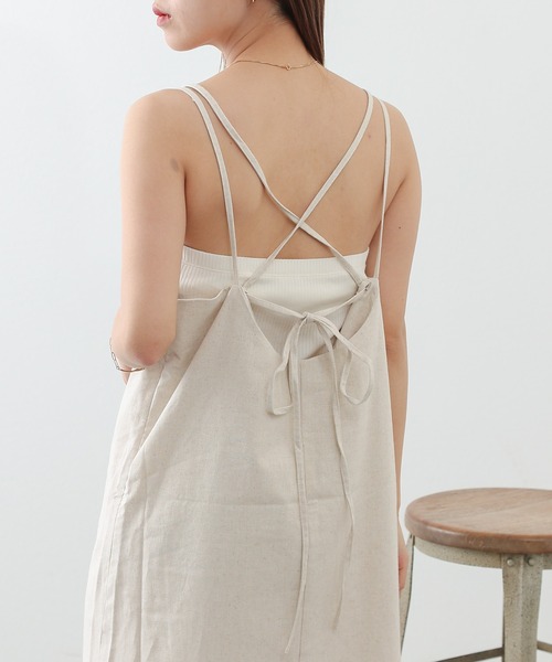 COLONY 2139（コロニートゥーワンスリーナイン）の「ZOZO限定 / リネンライクキャミワンピース（ワンピース・レディース・ブラック/アイボリー・FREE）」の13枚目の写真