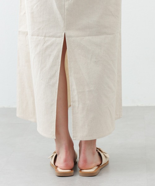 COLONY 2139（コロニートゥーワンスリーナイン）の「ZOZO限定 / リネンライクキャミワンピース（ワンピース・レディース・ブラック/アイボリー・FREE）」の21枚目の写真