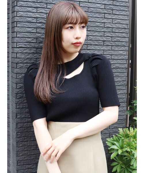 MURUA（ムルーア）の「タックパフスリーブニットトップス（ニット/セーター・レディース・ホワイト/ブラック/ブルー・FREE）」の2枚目の写真