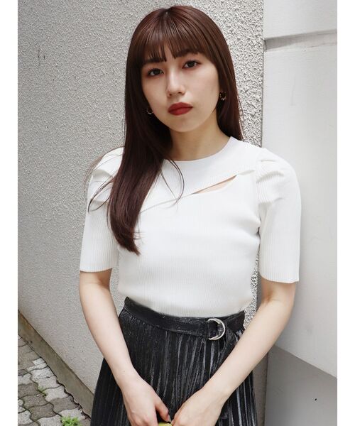 MURUA（ムルーア）の「タックパフスリーブニットトップス（ニット/セーター・レディース・ホワイト/ブラック/ブルー・FREE）」の10枚目の写真