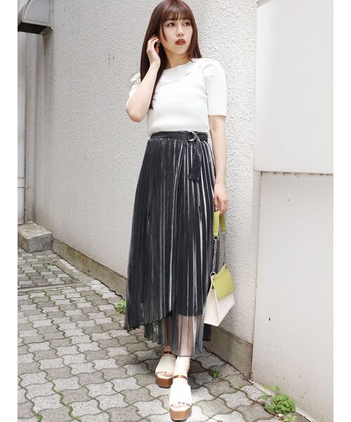 MURUA（ムルーア）の「タックパフスリーブニットトップス（ニット/セーター・レディース・ホワイト/ブラック/ブルー・FREE）」の6枚目の写真