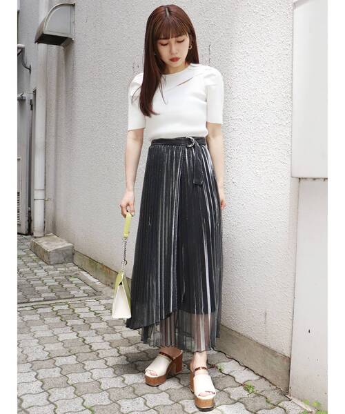 MURUA（ムルーア）の「タックパフスリーブニットトップス（ニット/セーター・レディース・ホワイト/ブラック/ブルー・FREE）」の7枚目の写真