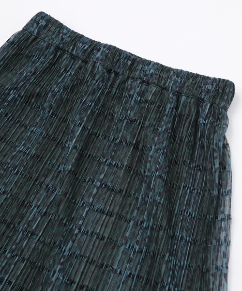 X-girl（エックスガール）の「PLEATED SHEER SKIRT/ヒョウ柄 メッシュ プリーツ シアースカート/ロングスカート（スカート・レディース・ベージュ/グリーン・S/M）」の8枚目の写真