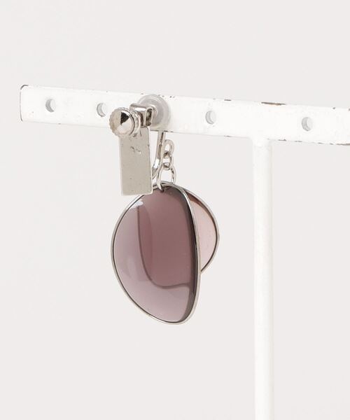 The Rule（ザルール）の「The Rule ザルール：片耳用　Amaranth earring size:Ｓ　花びら イヤリング S（イヤリング・レディース・ベージュ/パープル/グレー/レッド/ブルー/グリーン/クリア/グレイッシュベージュ・FREE）」の19枚目の写真
