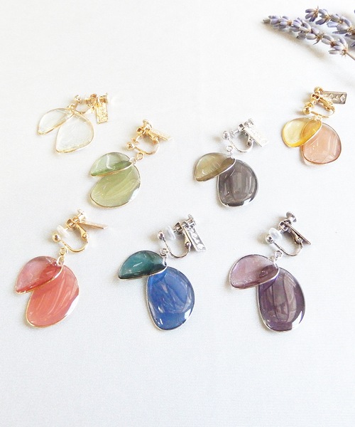 The Rule（ザルール）の「The Rule ザルール：片耳用　Amaranth earring size:Ｓ　花びら イヤリング S（イヤリング・レディース・ベージュ/パープル/グレー/レッド/ブルー/グリーン/クリア/グレイッシュベージュ・FREE）」の9枚目の写真