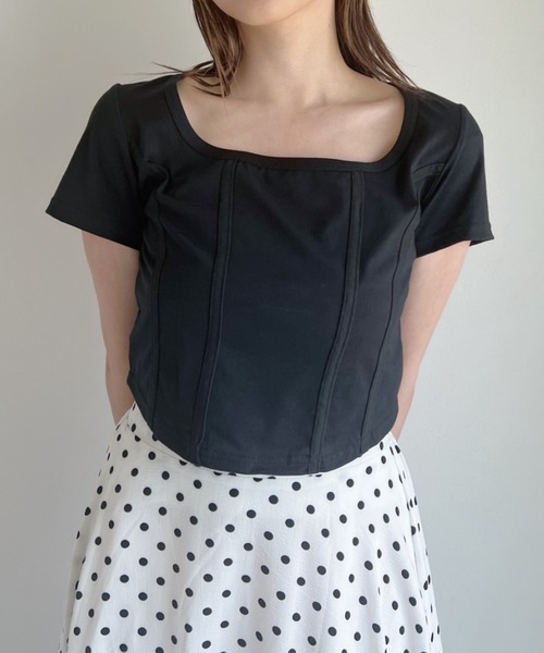 Loueme(ルエム)の「小花柄チロルカットソー(Tシャツ/カットソー・レディース・ホワイト/ブラック/ブルー系その他・FREE)」の2枚目の写真
