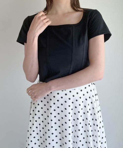 Loueme(ルエム)の「小花柄チロルカットソー(Tシャツ/カットソー・レディース・ホワイト/ブラック/ブルー系その他・FREE)」の9枚目の写真
