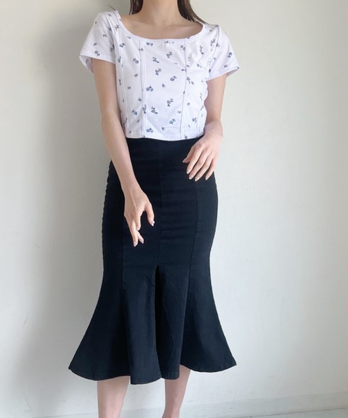 Loueme(ルエム)の「小花柄チロルカットソー(Tシャツ/カットソー・レディース・ホワイト/ブラック/ブルー系その他・FREE)」の14枚目の写真