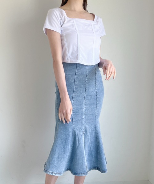 Loueme(ルエム)の「小花柄チロルカットソー(Tシャツ/カットソー・レディース・ホワイト/ブラック/ブルー系その他・FREE)」の6枚目の写真