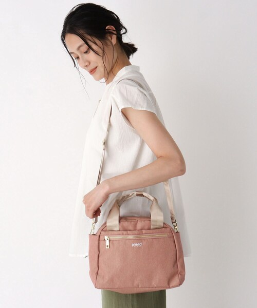 one'sterrace(ワンズテラス)の「anello GL2WAY ボストン(ボストンバッグ・レディース・ブラック/ベビーピンク/グレー系・99)」の13枚目の写真