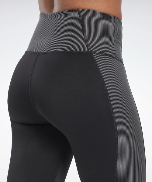 Reebok(リーボック)の「リブ ハイライズ レギンス / Rib High-Rise Leggings(レギンス/スパッツ・レディース・グレー/ブラック/グレー系その他・LARGE/MEDIUM/X-SMALL/SMALL/X-LARGE)」の5枚目の写真