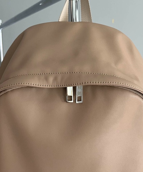 CAPRICIEUX LE'MAGE（カプリシューレマージュ）の「ソフトPUデイバッグ（バックパック/リュック・レディース・ブラック/ベージュ・FREE）」の14枚目の写真