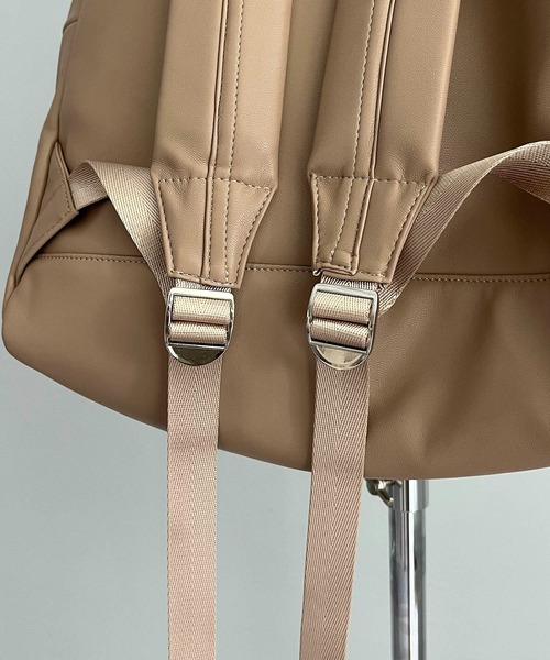 CAPRICIEUX LE'MAGE（カプリシューレマージュ）の「ソフトPUデイバッグ（バックパック/リュック・レディース・ブラック/ベージュ・FREE）」の8枚目の写真