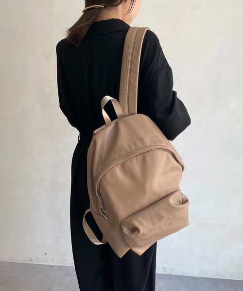 CAPRICIEUX LE'MAGE（カプリシューレマージュ）の「ソフトPUデイバッグ（バックパック/リュック・レディース・ブラック/ベージュ・FREE）」の13枚目の写真