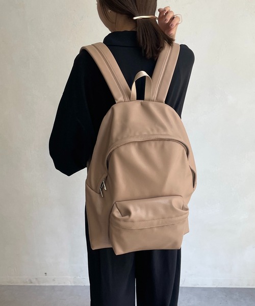 CAPRICIEUX LE'MAGE（カプリシューレマージュ）の「ソフトPUデイバッグ（バックパック/リュック・レディース・ブラック/ベージュ・FREE）」の11枚目の写真