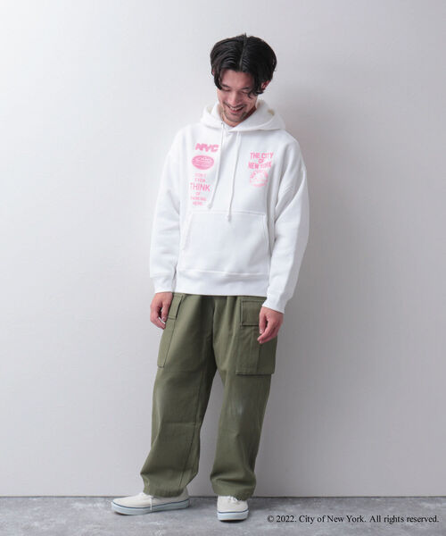 GOOD ROCK SPEED(グッドロックスピード)の「【Good Rock Speed】「NYC」別注オーバーサイズ プリントパーカー(パーカー・メンズ・ホワイト/グレー/ベージュ・L/M)」の7枚目の写真