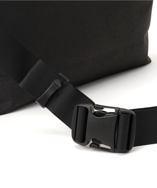 ADAM PATEK（アダムパテック）の「【ADAMPATECK/アダムパテック】the bond/HEATHERED NYLON BODYBAG（メッセンジャーバッグ・レディース・ブラック/グレー/ダークグレー・FREE）」の8枚目の写真