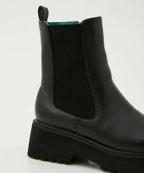 RODEO CROWNS WIDE BOWL(ロデオクラウンズワイドボウル)の「SIDE GORE SHORT BOOTS(ブーツ・レディース・ブラック/グリーン/ブルー・SMALL/LARGE/MEDIUM)」の4枚目の写真