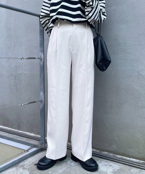 CIAOPANIC（チャオパニック）の「美脚カラースラックスパンツ（スラックス・レディース・ブラック/イエロー/グリーン/アイボリー・SMALL/MEDIUM）」の2枚目の写真