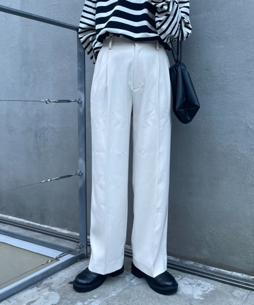 CIAOPANIC（チャオパニック）の「美脚カラースラックスパンツ（スラックス・レディース・ブラック/イエロー/グリーン/アイボリー・SMALL/MEDIUM）」の5枚目の写真