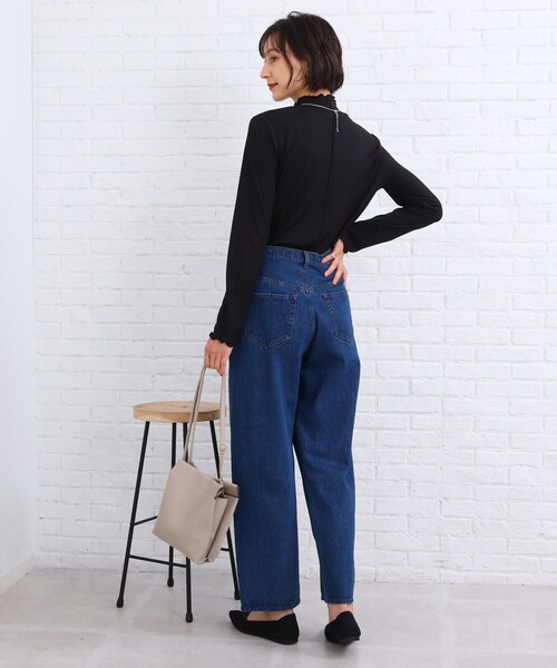 SHOO・LA・RUE（シューラルー）の「◆【旬コーデに！】シアー ハイネック トップス（Tシャツ/カットソー・レディース・ホワイト系/ブラック/ブラウン系・02/03）」の6枚目の写真