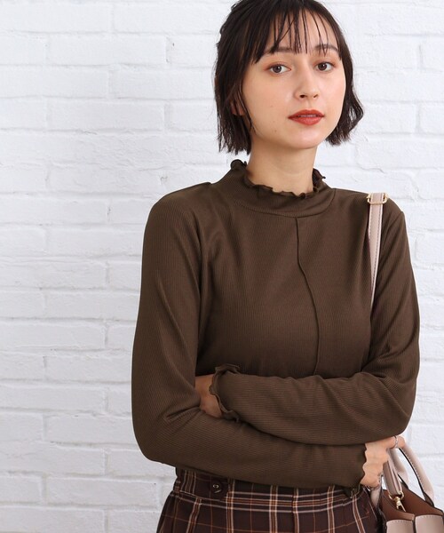 SHOO・LA・RUE（シューラルー）の「◆【旬コーデに！】シアー ハイネック トップス（Tシャツ/カットソー・レディース・ホワイト系/ブラック/ブラウン系・02/03）」の15枚目の写真