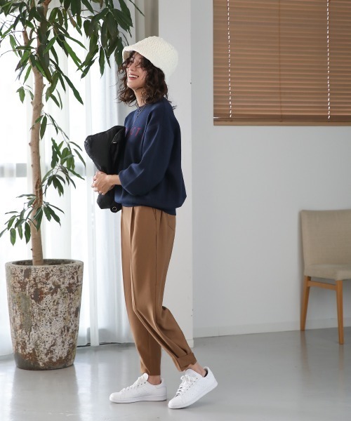 Bou Jeloud(ブージュルード)の「ロゴジャガードニットプルオーバー(ニット/セーター・レディース・ベージュ/ネイビー/ライトグリーン・FREE)」の8枚目の写真