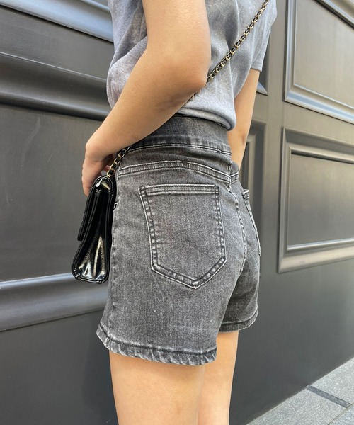 新品】3つボタン デニム カラー ショートパンツ レディース