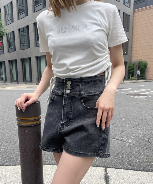 SPIGA（スピーガ）の「3つ釦デニムショートパンツ（デニムパンツ・レディース・ブラック・SMALL/MEDIUM）」の17枚目の写真