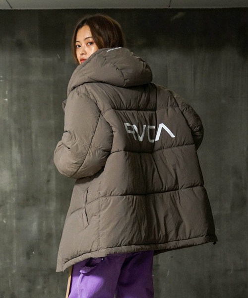 RVCA(ルーカ)の「RVCA メンズ VISOR HOODED PUFFER ジャケット【2022年秋冬モデル】/ルーカアウター(ブルゾン・メンズ・ゴールド/ブラック/グレー系その他・SMALL/X-LARGE/LARGE/MEDIUM)」の2枚目の写真