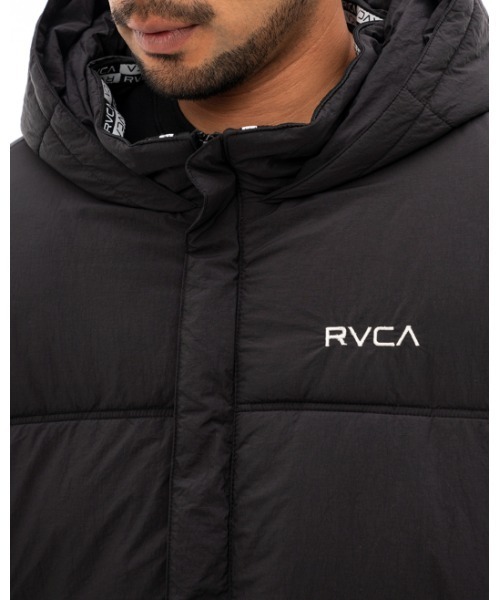 RVCA(ルーカ)の「RVCA メンズ VISOR HOODED PUFFER ジャケット【2022年秋冬モデル】/ルーカアウター(ブルゾン・メンズ・ゴールド/ブラック/グレー系その他・SMALL/X-LARGE/LARGE/MEDIUM)」の17枚目の写真