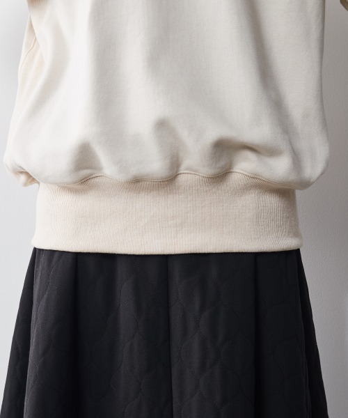 CHIC STYLE（シックスタイル）の「＜大きいサイズ＞バックロゴプリントスウェット シックスタイル（スウェット・レディース・アイボリー/チャコール・8L/3L/LL/L/4L/5L/6L）」の20枚目の写真