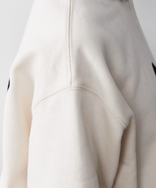 CHIC STYLE（シックスタイル）の「＜大きいサイズ＞バックロゴプリントスウェット シックスタイル（スウェット・レディース・アイボリー/チャコール・8L/3L/LL/L/4L/5L/6L）」の21枚目の写真