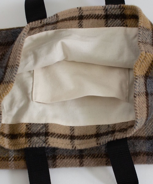 TWEED MILL（ツイードミル）の「【TWEED MILL（ツイードミル）】ブランケットトート・L（トートバッグ・レディース・グリーン系その他/ブルー系その他/イエロー系その他・L）」の12枚目の写真