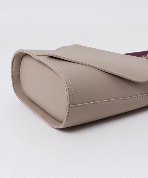 soeur（スール）の「SOEUR/ポーチ付きバケツショルダーBAG/バケットバッグ（ショルダーバッグ・レディース・グレイッシュベージュ/ベージュ/ブラック・フリー）」の5枚目の写真