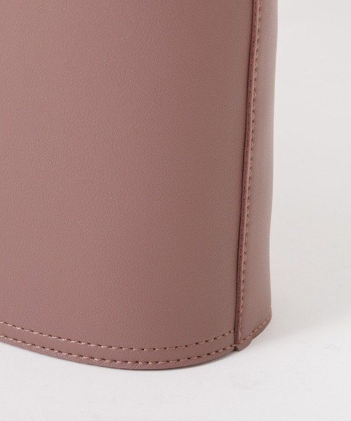 soeur（スール）の「SOEUR/ポーチ付きバケツショルダーBAG/バケットバッグ（ショルダーバッグ・レディース・グレイッシュベージュ/ベージュ/ブラック・フリー）」の18枚目の写真