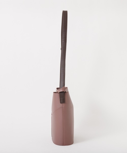 soeur（スール）の「SOEUR/ポーチ付きバケツショルダーBAG/バケットバッグ（ショルダーバッグ・レディース・グレイッシュベージュ/ベージュ/ブラック・フリー）」の9枚目の写真