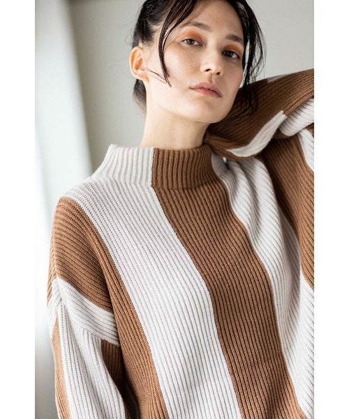 マルジェラ ブラウンとホワイトのストライプニット コットン OSMOSIS（オズモーシス）の「ストライプニットプルオーバー（ニット