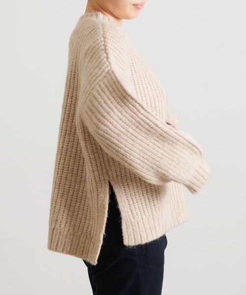 Dita Muaj.(ディータムアージュ)の「【ZOZO限定】Muaj.ストレッチ サイドスリット まぜカラーニットプルオーバー(ニット/セーター・レディース・ナチュラル/ベージュ/ライトパープル/グリーン・FREE)」の10枚目の写真
