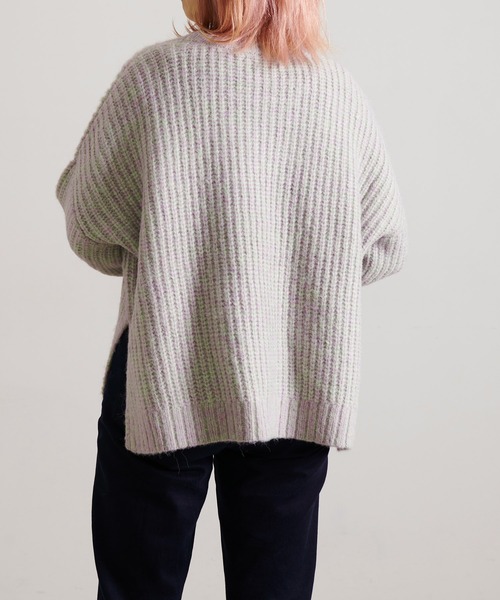 Dita Muaj.(ディータムアージュ)の「【ZOZO限定】Muaj.ストレッチ サイドスリット まぜカラーニットプルオーバー(ニット/セーター・レディース・ナチュラル/ベージュ/ライトパープル/グリーン・FREE)」の15枚目の写真