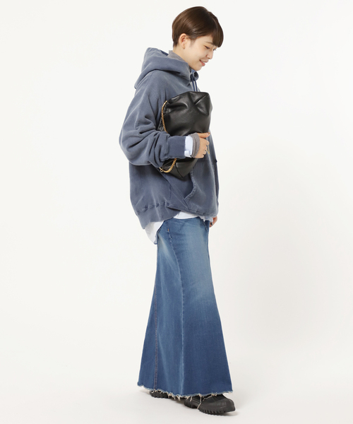 AP STUDIO（エーピーストゥディオ）の「へムカットデニムスカート（デニムスカート・レディース・ブルー/スミクロ・38/34/36）」の14枚目の写真