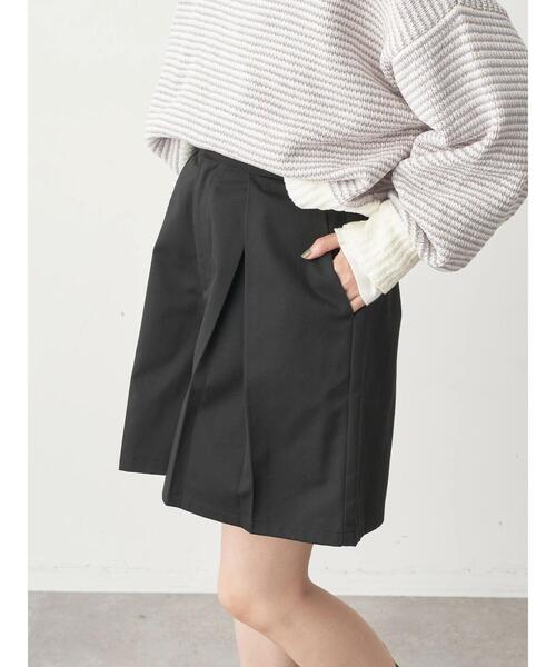 earth music&ecology（アースミュージックアンドエコロジー）の「タックハーフパンツ（その他パンツ・レディース・ホワイト系その他2/ブラック/オリーブ・FREE）」の7枚目の写真