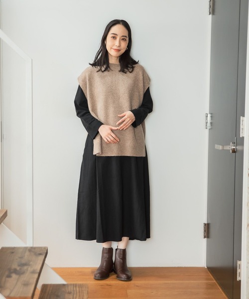 studio CLIP（スタディオクリップ）の「5ゲージふわふわニットベスト（ベスト・レディース・モカ/グレー/オフホワイト・FREE）」の9枚目の写真