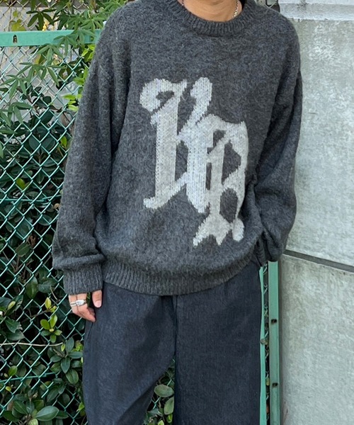 kutir(クティール)の「モヘアライクオールドイングリッシュロゴニット(ニット/セーター・メンズ・ブラウン/グレー・MEDIUM/LARGE)」の3枚目の写真